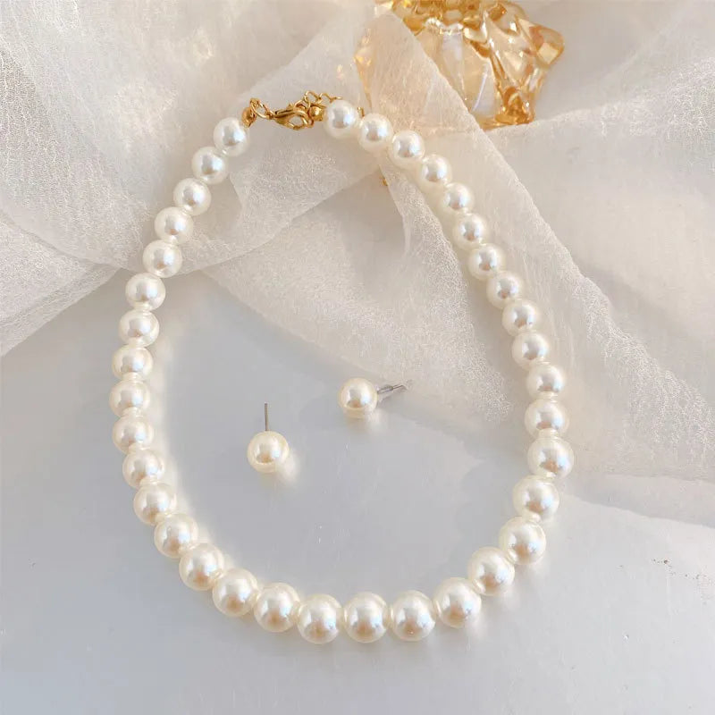 Classic Elegant White Pearl Chokers Necklace For Small Dogs