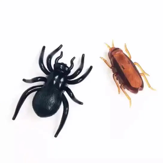 Funny Electronic Pet Interactive Play Toy For Cats Eletric Running Cockroach Pet Dog Cat Interactive Toy Battery Powered